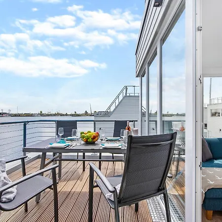Beaufort: Meerblick, Dachterrasse, Bootsanleger, Strandkorb, Sauna-3